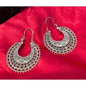New‎ Silvertone Filigree Boho 1.75 inch Dangling Pierced Earrings